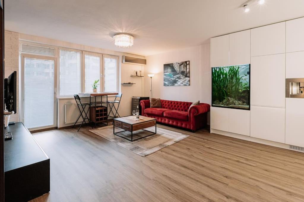 Appartement Family Aquarium Haven à Bratislava Extérieur photo