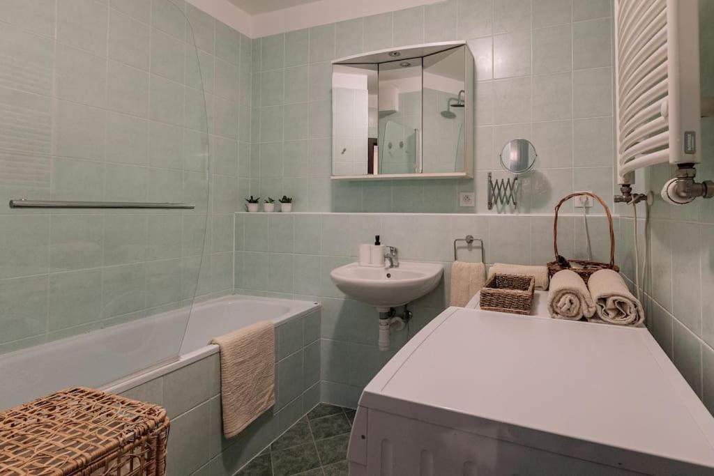 Appartement Family Aquarium Haven à Bratislava Extérieur photo